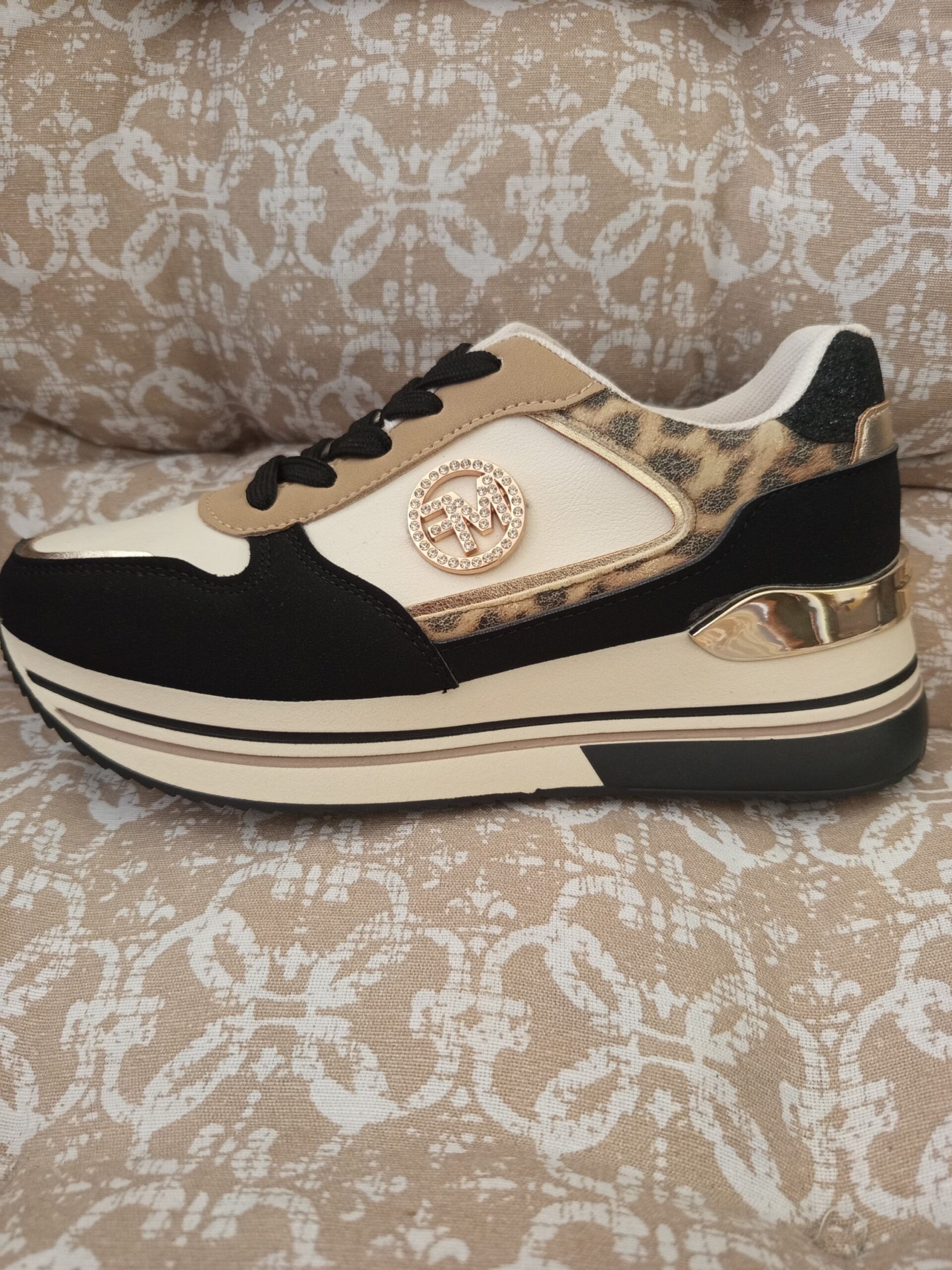 2026/06/1000011579-scaled.jpg Γυναικείο sneaker - Image 1