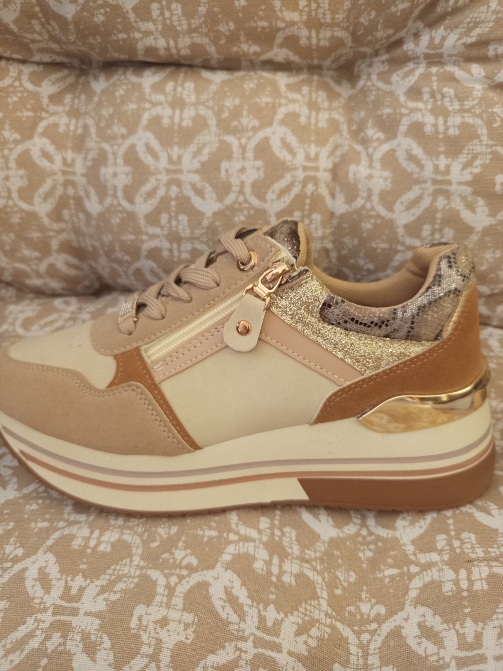 2026/06/1000011602-scaled.jpg Γυναικείο sneaker - Image 1